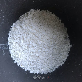小米糯米饭的做法步骤：1