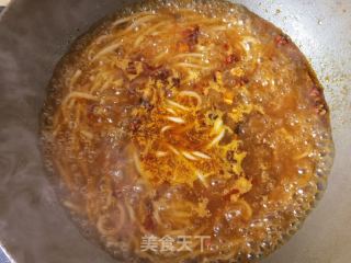 麻辣蒜香米粉的做法步骤：9