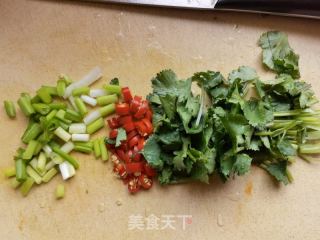 麻辣蒜香米粉的做法步骤：1