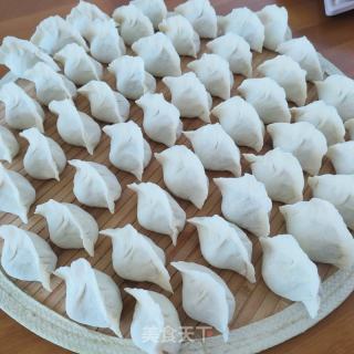 猪肉芹菜水饺的做法步骤：10