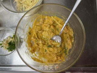 土豆肉肉饼的做法步骤：4