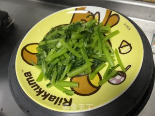 芝麻拌茼蒿的做法步骤：4
