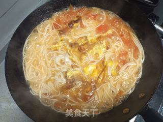 西红柿鸡蛋面的做法步骤：9