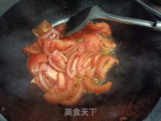 西红柿鸡蛋面的做法步骤：6