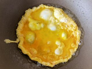 香葱木耳炒鸡蛋的做法步骤：5