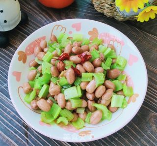 花生米拌芹菜的做法步骤：7