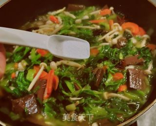 鸭血粉丝菌菇汤的做法步骤：11