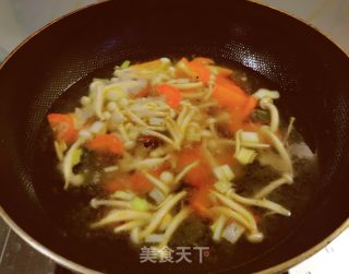 鸭血粉丝菌菇汤的做法步骤：6