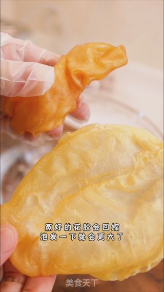 黄花胶炖鸡汤的做法步骤：3