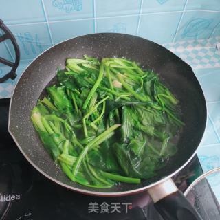 虾仁菠菜的做法步骤：6