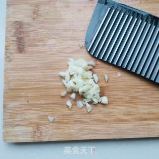 虾仁菠菜的做法步骤：3
