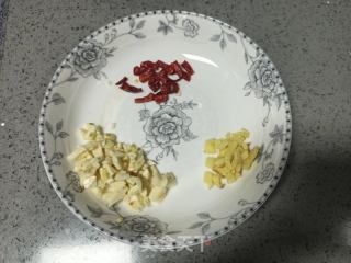 黄瓜木耳炒鸡蛋的做法步骤：4