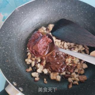 鸡肉香菇炸酱的做法步骤：6