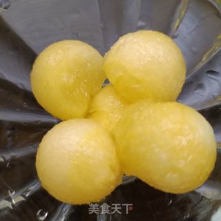 小凤瓜酸奶杯的做法步骤：2