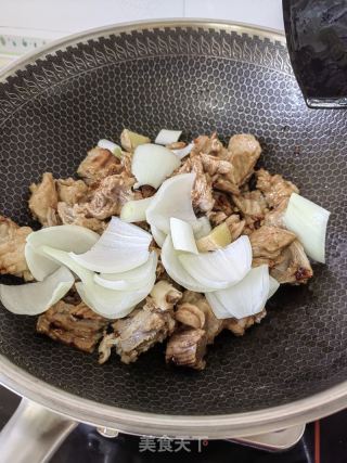 红焖羊肉的做法步骤：7