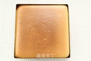 焦糖奶油红茶蛋糕卷，淡淡茶香+浓郁焦糖奶油的做法步骤：17