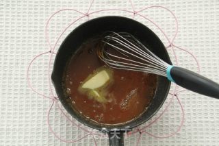 焦糖奶油红茶蛋糕卷，淡淡茶香+浓郁焦糖奶油的做法步骤：5