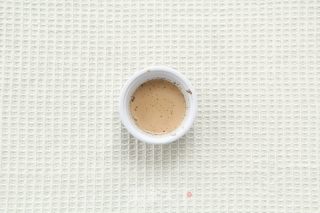 焦糖奶油红茶蛋糕卷，淡淡茶香+浓郁焦糖奶油的做法步骤：2