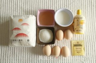 焦糖奶油红茶蛋糕卷，淡淡茶香+浓郁焦糖奶油的做法步骤：1