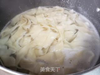 蒜苗鸡蛋捞面的做法步骤：9