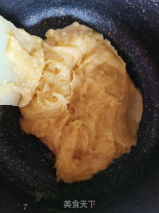 酥皮大泡芙的做法步骤：6