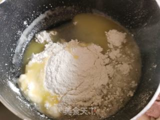 酥皮大泡芙的做法步骤：3