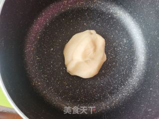 酥皮大泡芙的做法步骤：1
