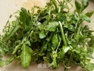 荠菜虾仁木耳荞麦面的做法步骤：1
