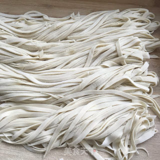 香椿芽拌面的做法步骤：8