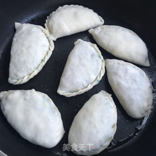 韭菜鸡蛋盒子的做法步骤：9