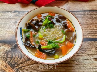 木耳青菜粉丝汤的做法步骤：10