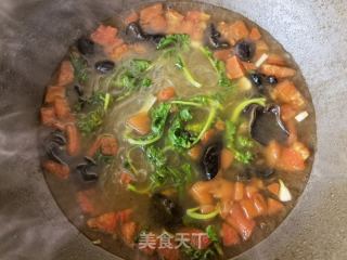木耳粉丝荠菜丸子汤的做法步骤：9
