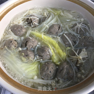 肉丸菌菇白菜汤的做法步骤：9
