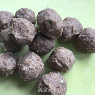 肉丸菌菇白菜汤的做法步骤：4