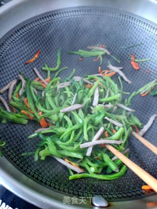 肉丝炒面条菜的做法步骤：13