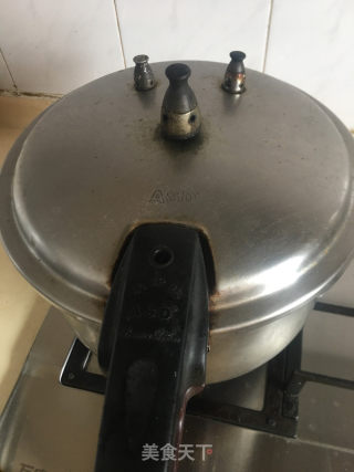 黄豆焖猪手的做法步骤：7