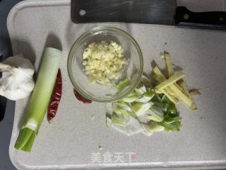 酱羊肉粉丝煲的做法步骤：2
