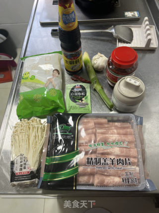 酱羊肉粉丝煲的做法步骤：1