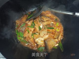 红烧腊鱼的做法步骤：8