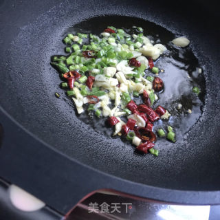 核桃油炒菜苔的做法步骤：4