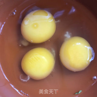 番茄炒鸡蛋的做法步骤：2