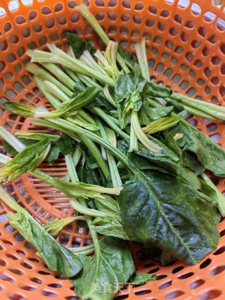 营养早餐-菠菜蛋饼的做法步骤：1