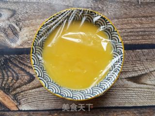 香椿蒜蓉辣酱拌鸡蛋羹的做法步骤：5
