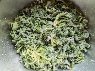 荞麦面蒸荠菜的做法步骤：7