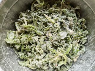 荞麦面蒸荠菜的做法步骤：4