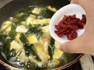 裙带菜豆腐汤的做法步骤：11