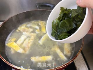 裙带菜豆腐汤的做法步骤：8