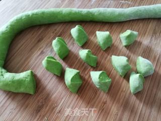 翡翠荠菜鲜肉饺的做法步骤：10
