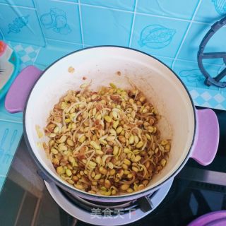 猪油炒黄豆芽的做法步骤：10