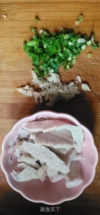 芦笋肉片拌黑麦面的做法步骤：2